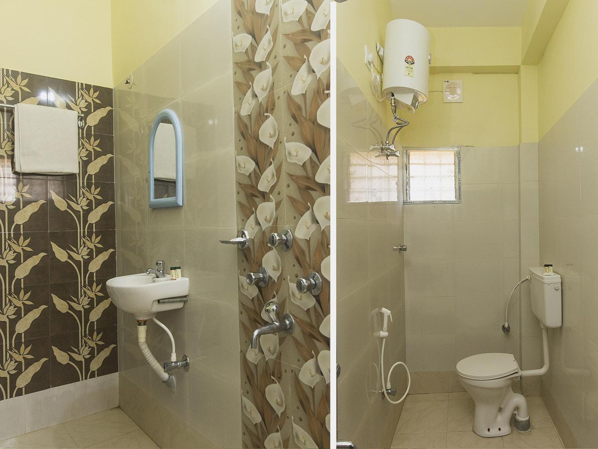 SPOT ON 48821 Hotel Chitra Alipur Duar Exterior foto